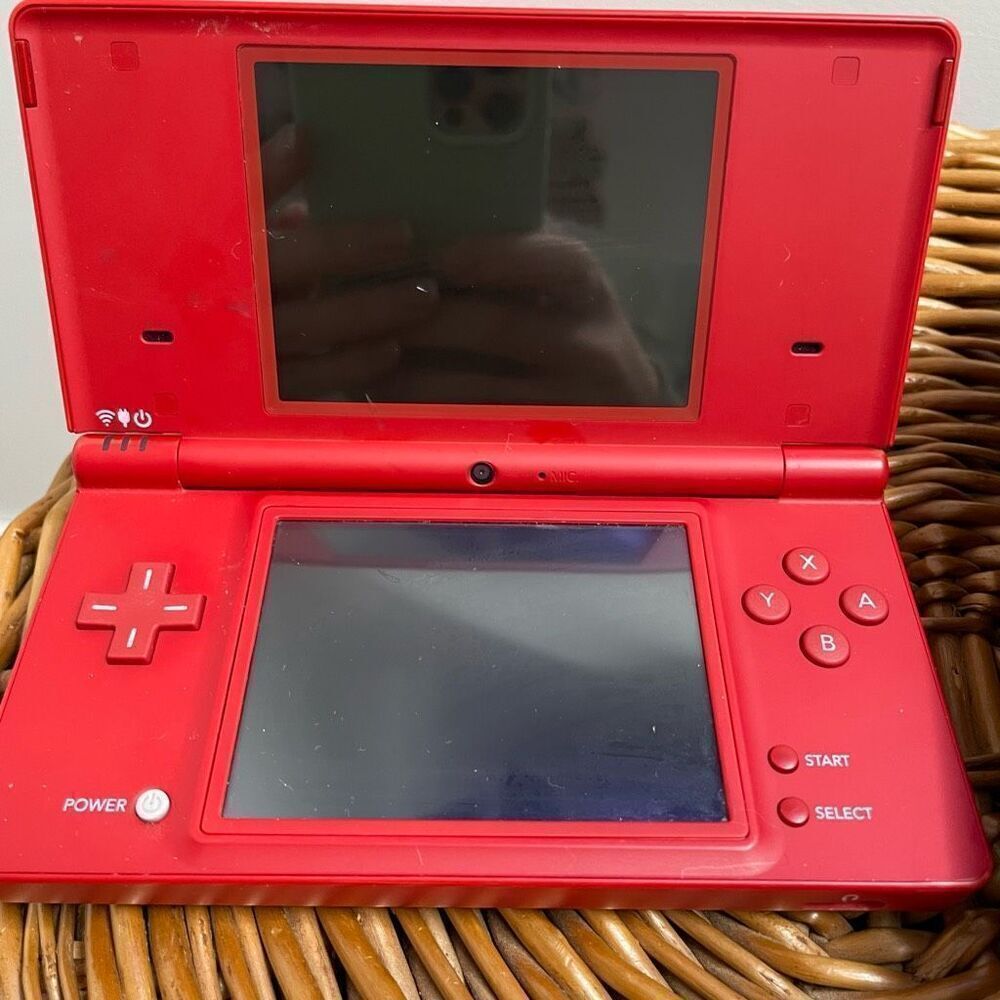 Nintendo DS Red Handheld Console System W/ Case CYR-001 US Tested, Works - Picture 2 of 8